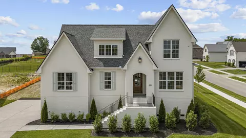 309 Oaks Xing, Lebanon, TN 37087