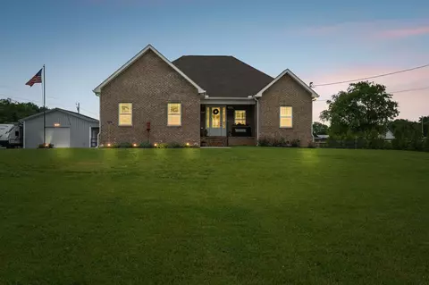 4731 Lunns Store Rd, Chapel Hill, TN 37034