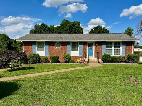 293 Bonnasprings Dr, Hermitage, TN 37076