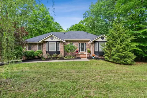 1001 Red Oak Dr, Greenbrier, TN 37073