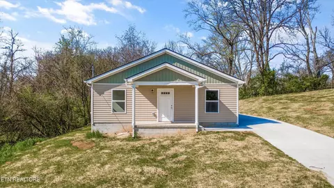 1007 Leon Dr, Knoxville, TN 37914