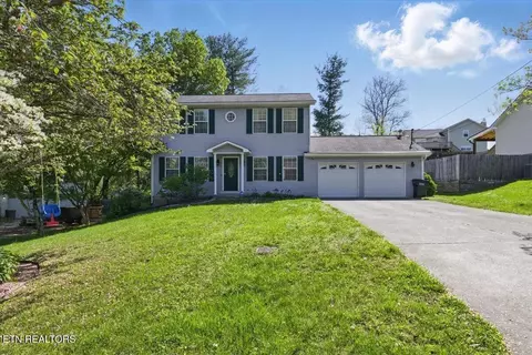 1230 Reston Ct, Knoxville, TN 37923