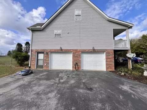 Exterior - 4038 Mount Zion Rd, Morrison, TN 37357 photo 1 of 9
