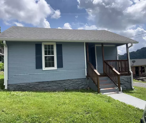 218 Ward Ave E, Carthage, TN 37030
