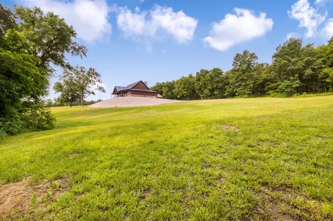 1049 Oregon Rd, Lascassas, TN 37085