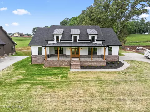 5926 John Dr, Greenback, TN 37742