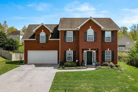 1316 Jackson Ridge Ln, Knoxville, TN 37924