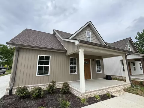 696 Castle Heights Ave, Lebanon, TN 37087