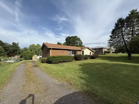 321 Mockingbird Ln, Dickson, TN 37055 photo 2
