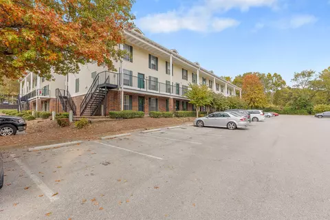 900 Mountain Creek Rd # 137, Chattanooga, TN 37405