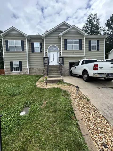 1367 Constitution Dr, Clarksville, TN 37042