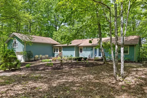 2661 Boston Branch Cir, Signal Mountain, TN 37377