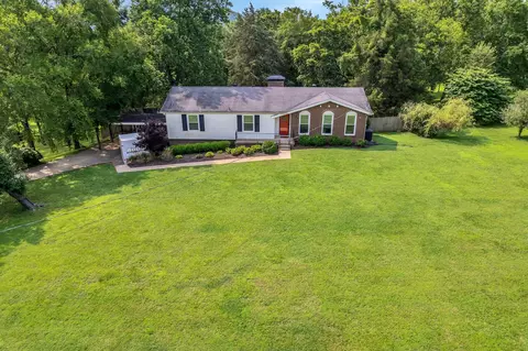 604 Sunnyslope Ct, Goodlettsville, TN 37072