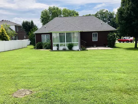 Exterior - 104 Brookview Ct, Springfield, TN 37172 photo 6 of 7