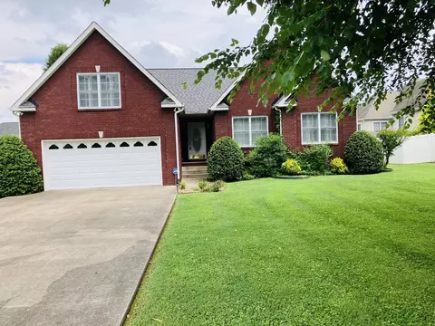Exterior - 104 Brookview Ct, Springfield, TN 37172 photo 2 of 7