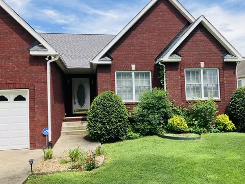 Exterior - 104 Brookview Ct, Springfield, TN 37172 photo 3 of 7