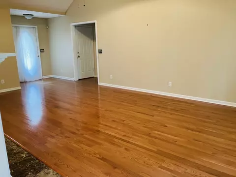 Living - 104 Brookview Ct, Springfield, TN 37172 photo 3 of 3