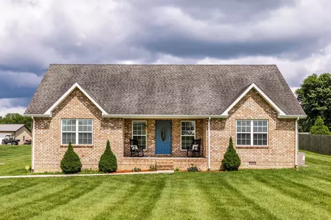 1004 Meridian Dr, Castalian Springs, TN 37031