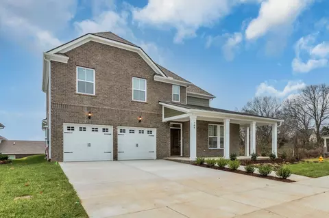 700 Tischer Dr, Hendersonville, TN 37075