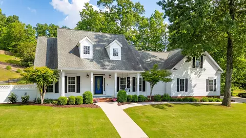 1660 NW Benjamin Cir, Cleveland, TN 37312