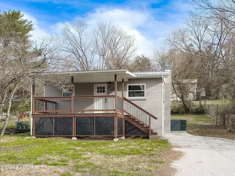 150 Connor St, Jacksboro, TN 37757