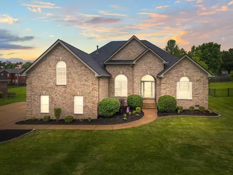 1006 Grider Dr, Gallatin, TN 37066