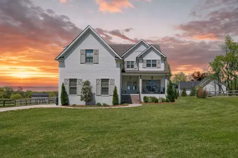 11817 Milton St, Milton, TN 37118