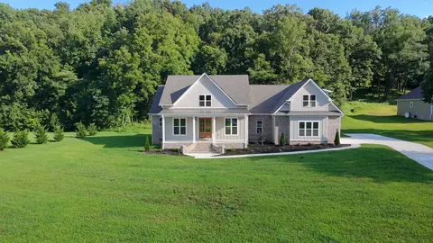 991 Scenic Dr, Pulaski, TN 38478