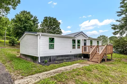 829 Childress Ave, Sweetwater, TN 37874