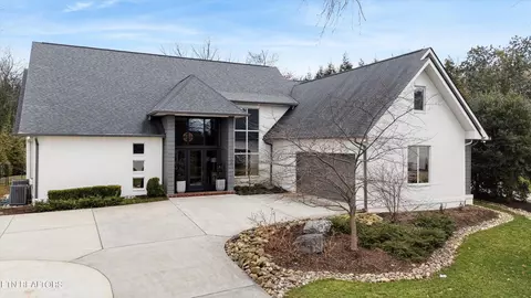 140 Triplett Ln, Knoxville, TN 37922