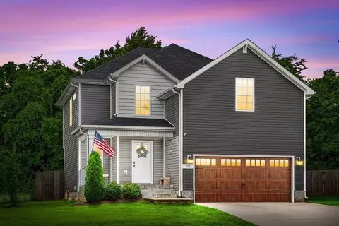 200 Sambar Dr, Clarksville, TN 37040