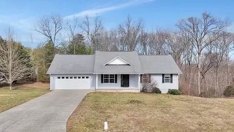 135 Logan Ln, Dayton, TN 37321