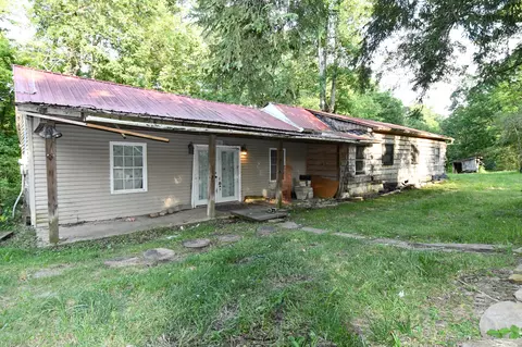 398 Elmore Town Rd, Baxter, TN 38544