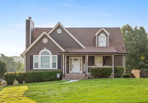 1077 Debbie Ln, Ringgold, GA 30736