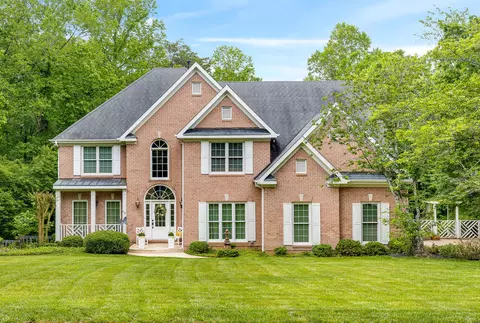 66 Cool Springs Rd, Signal Mountain, TN 37377
