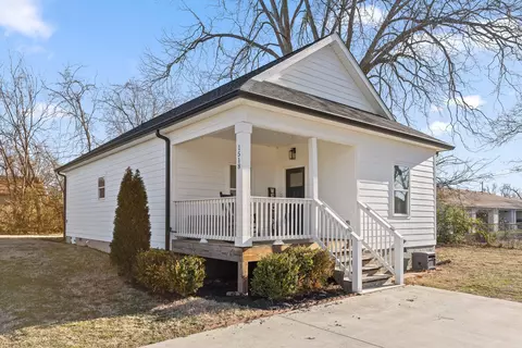 1518 Tombras Ave, Chattanooga, TN 37412