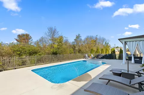 8245 River Birch Loop, Ooltewah, TN 37363 photo 5