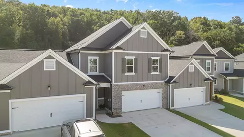 6428 Serenade Ln, Hixson, TN 37343