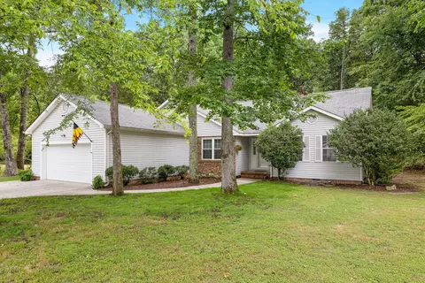 7209 Flagstone Dr, Ooltewah, TN 37363