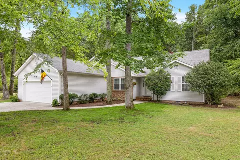 7209 Flagstone Dr, Ooltewah, TN 37363