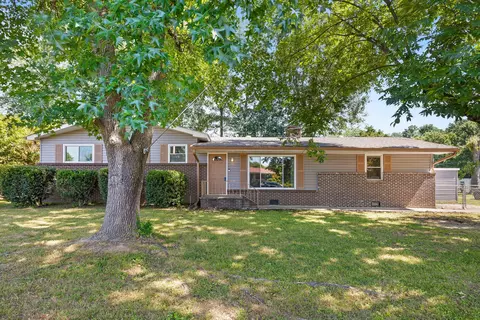 248 Sharon Cir, Rossville, GA 30741