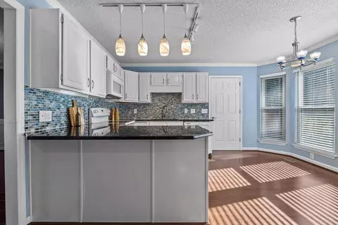 810 Joy Ln, Chattanooga, TN 37421 photo 8