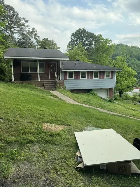 3310 E 51st St, Rossville, GA 30741