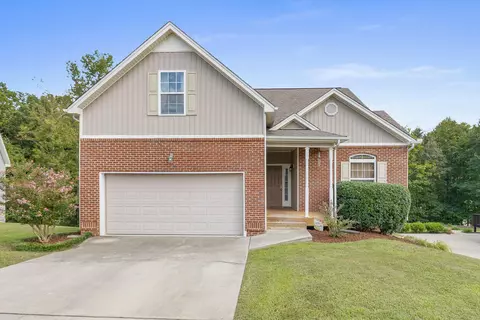 7825 Albertson Ln, Ooltewah, TN 37363