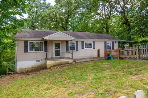 1414 Brenda Rd, Chattanooga, TN 37415