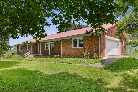 2065 Tn-30, Athens, TN 37303