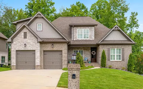 3742 Lacy Leaf Ln, Apison, TN 37302
