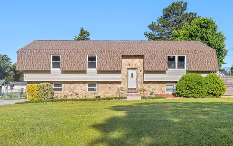 34 Jack Ln, Ringgold, GA 30736