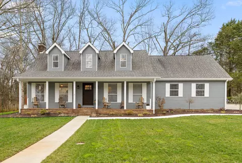 1313 English Ln, Athens, TN 37303