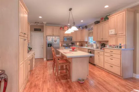 10102 Rolling Wind Dr, Soddy Daisy, TN 37379 photo 5